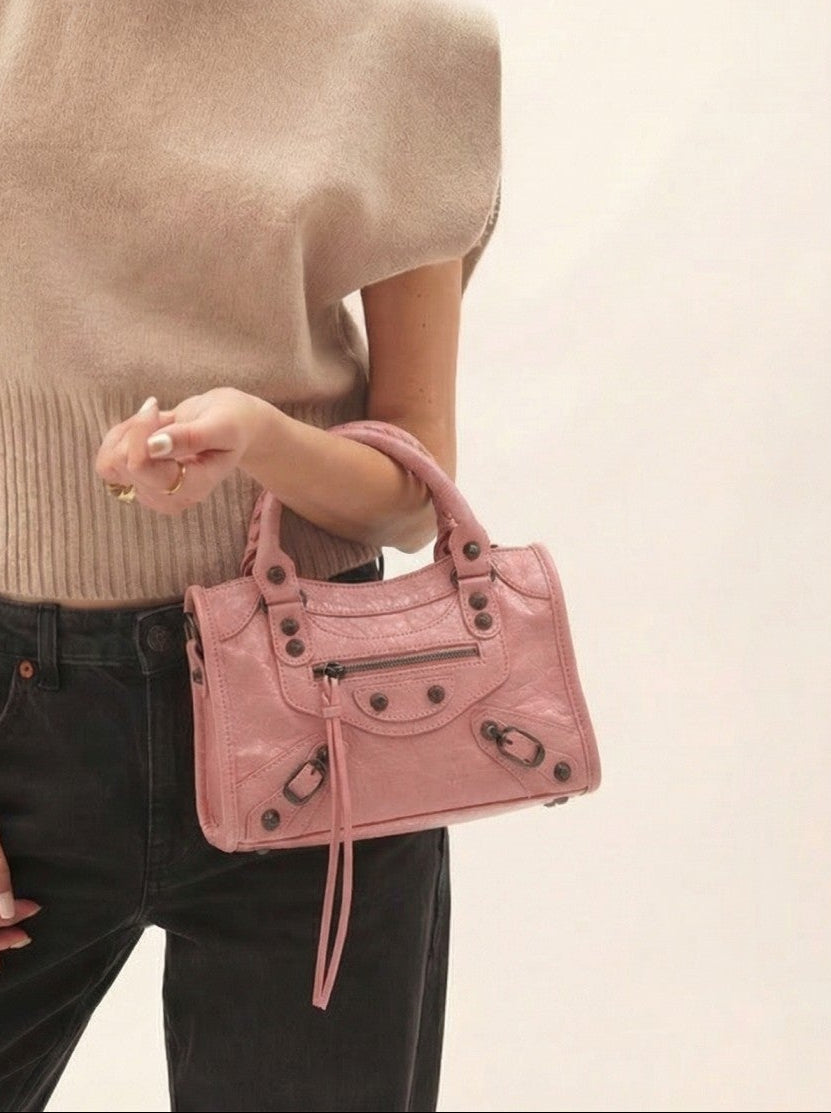 Just Enough Shoulder Bag – 3